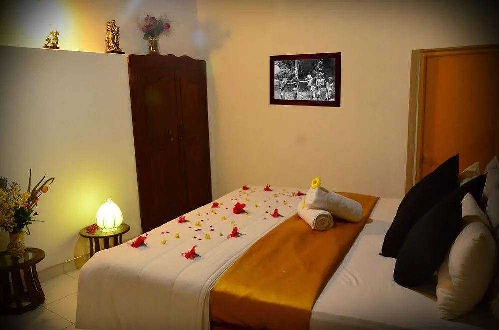 *** Hotel The Kings Villa Kandy Sri Lanka